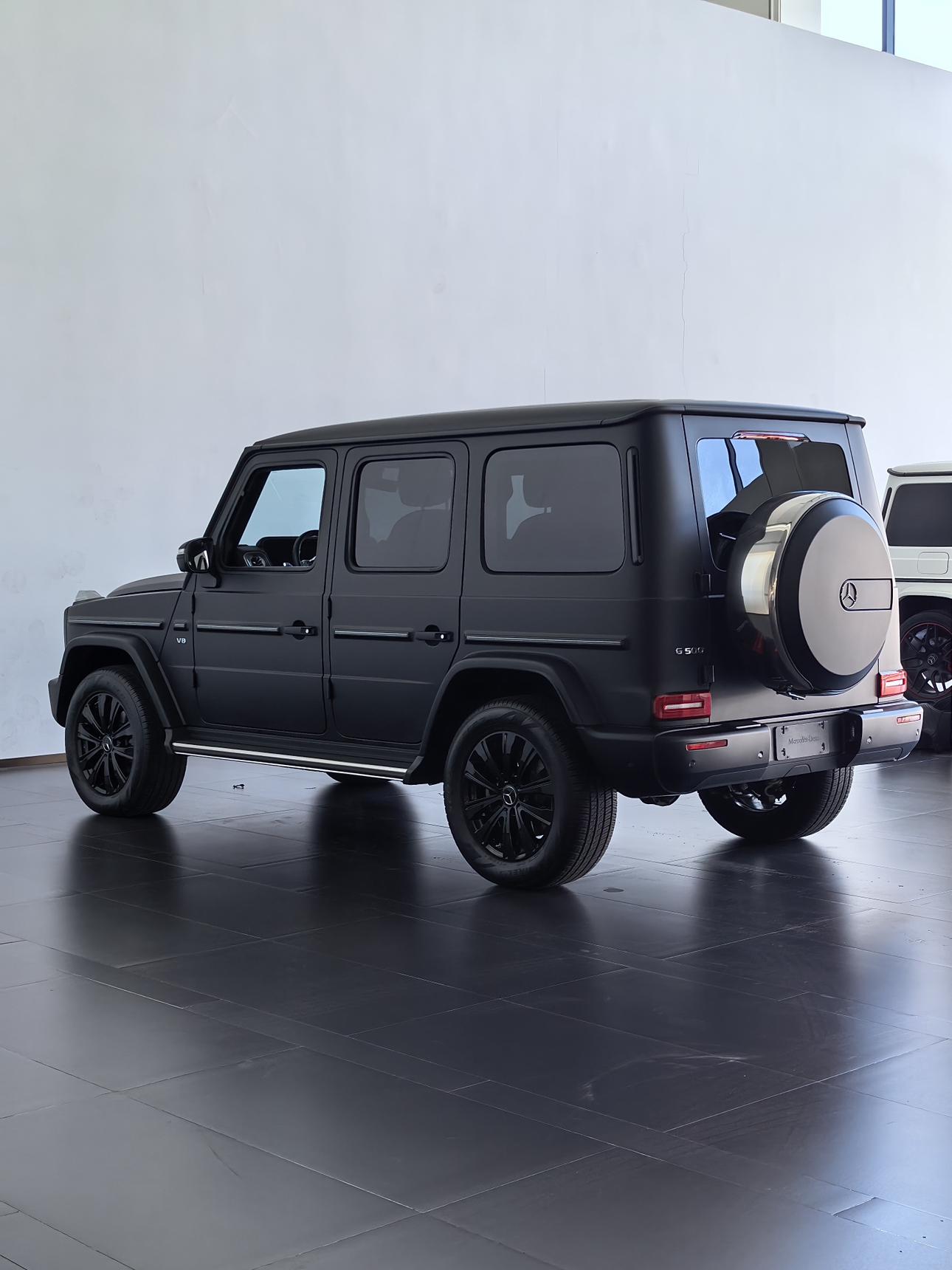 Mercedes-Benz G-Класс 2023 thumb 2