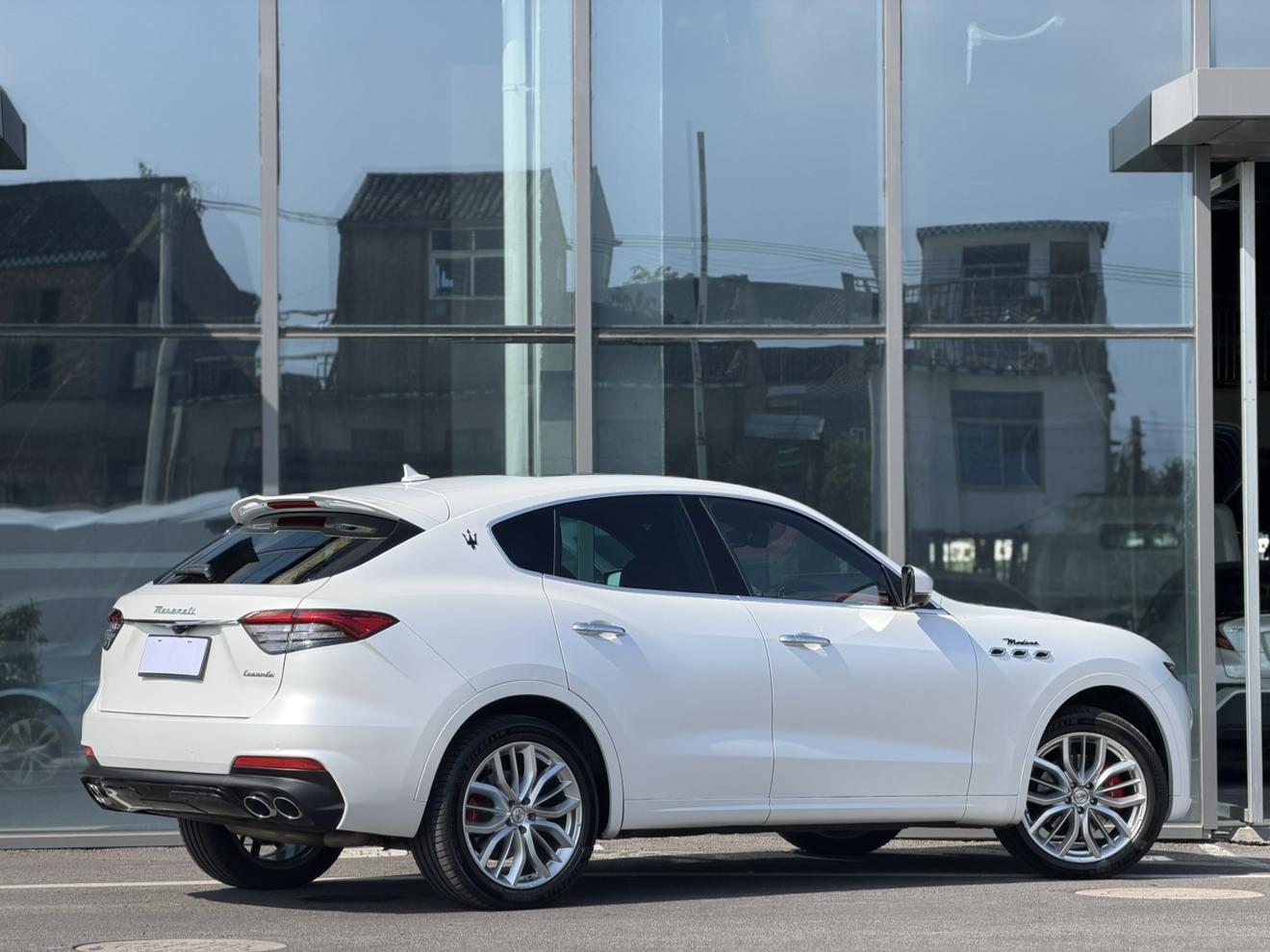 Maserati Levante 2022 thumb 3