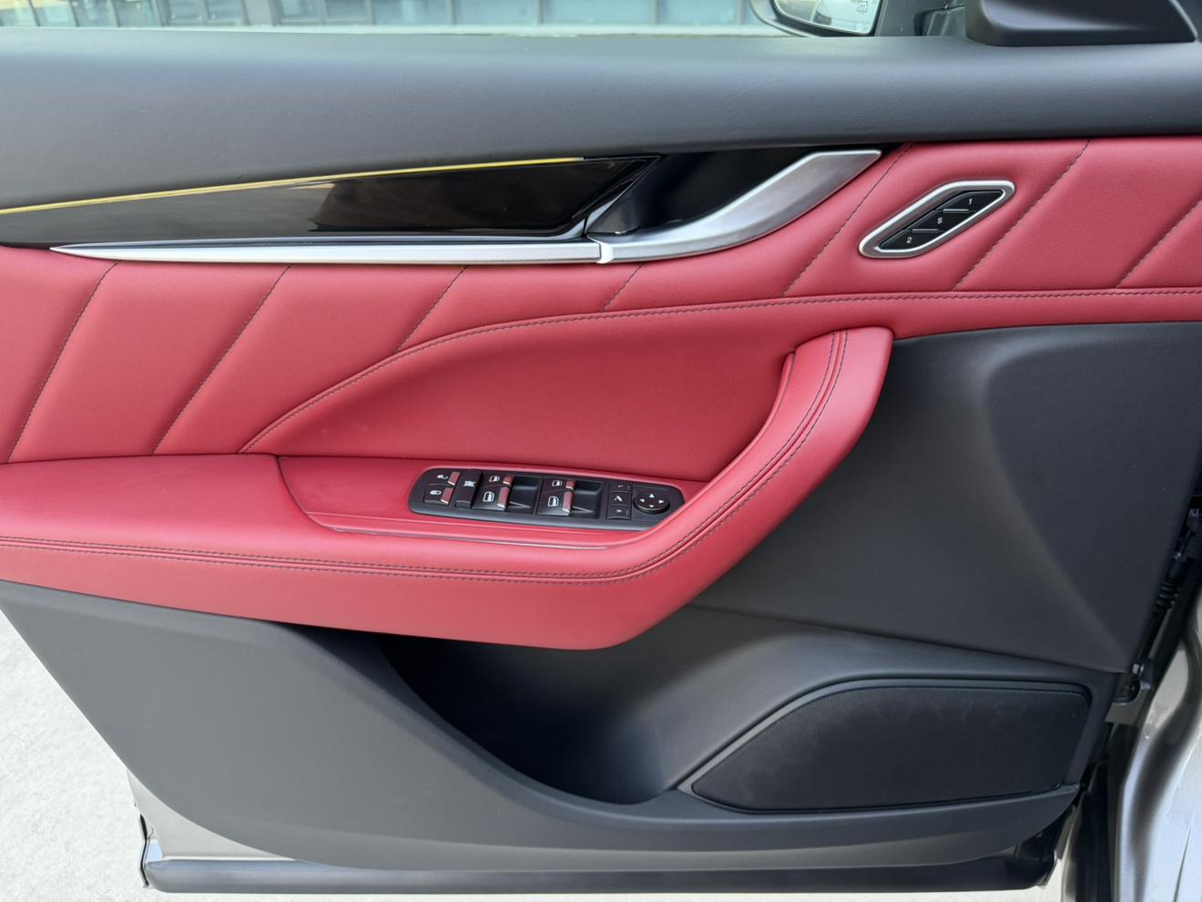 Maserati Levante 2022 thumb 5