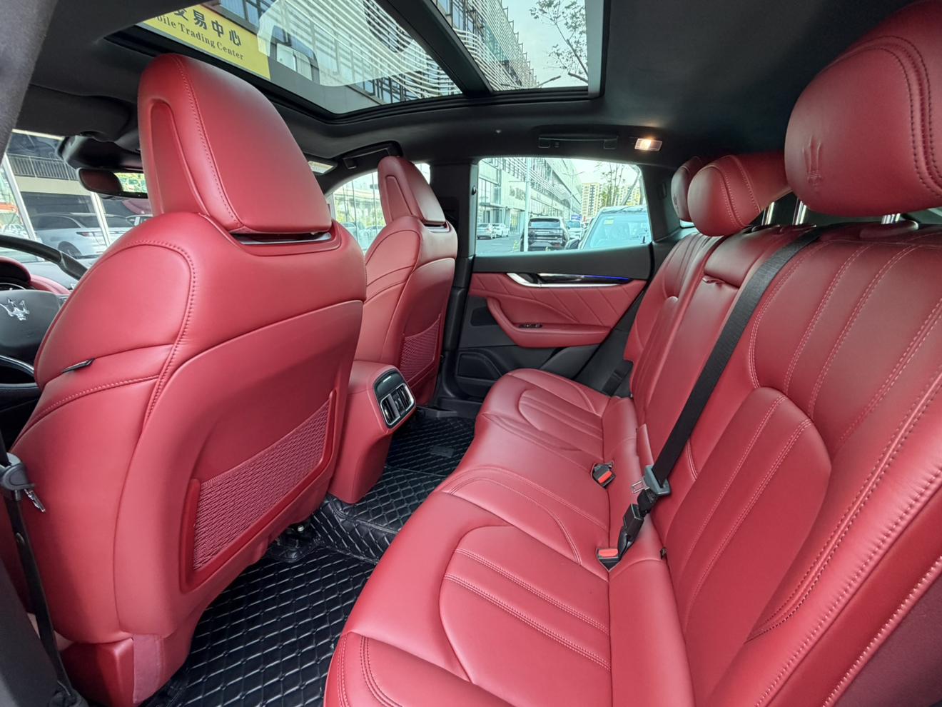 Maserati Levante 2022 thumb 12