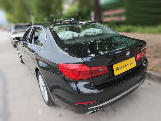 BMW 5 серии 2018 thumb 2
