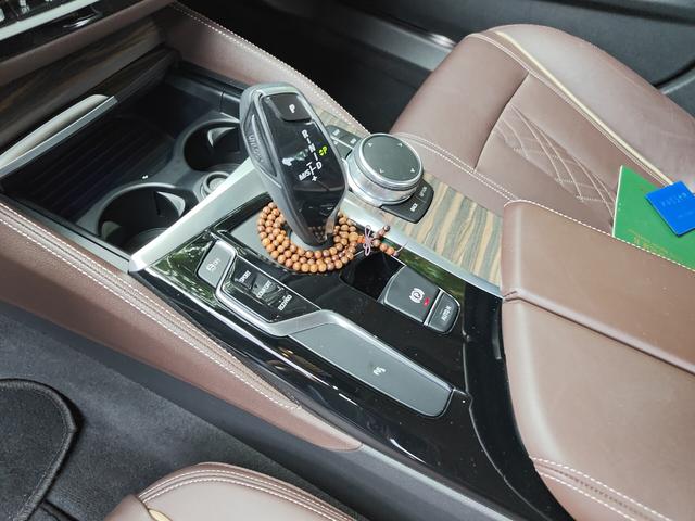 BMW 5 серии 2018 thumb 7