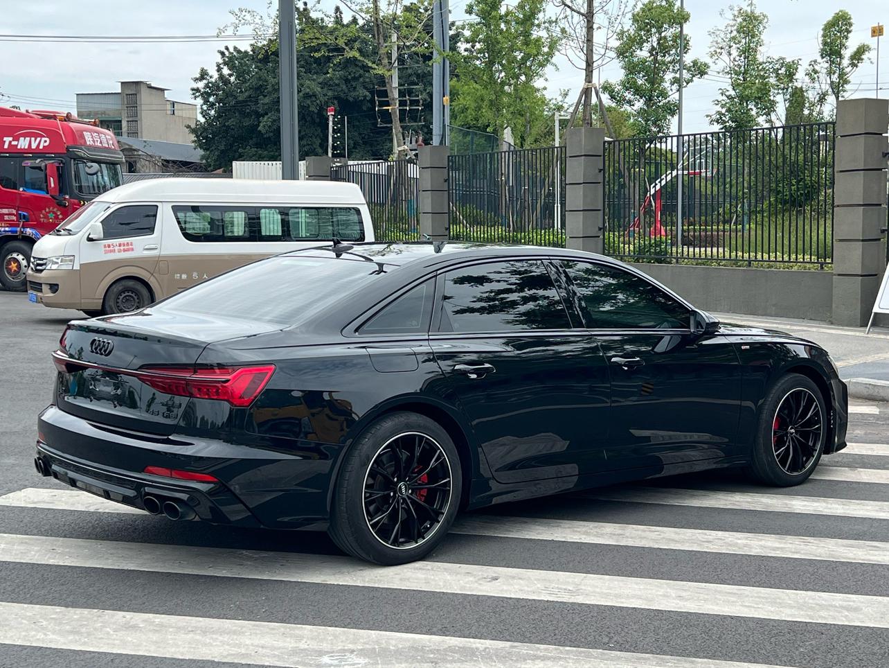 Audi A6 2021 thumb 5