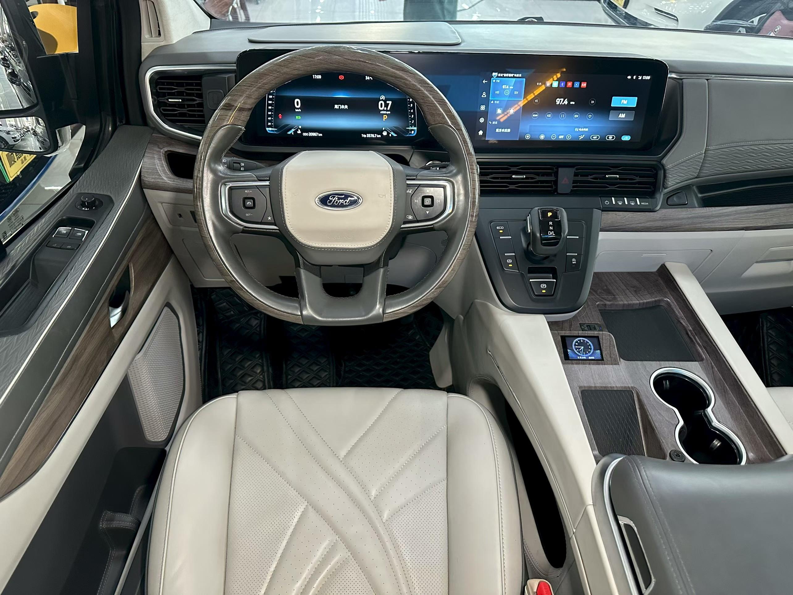Ford Tourneo Custom 2023 thumb 4