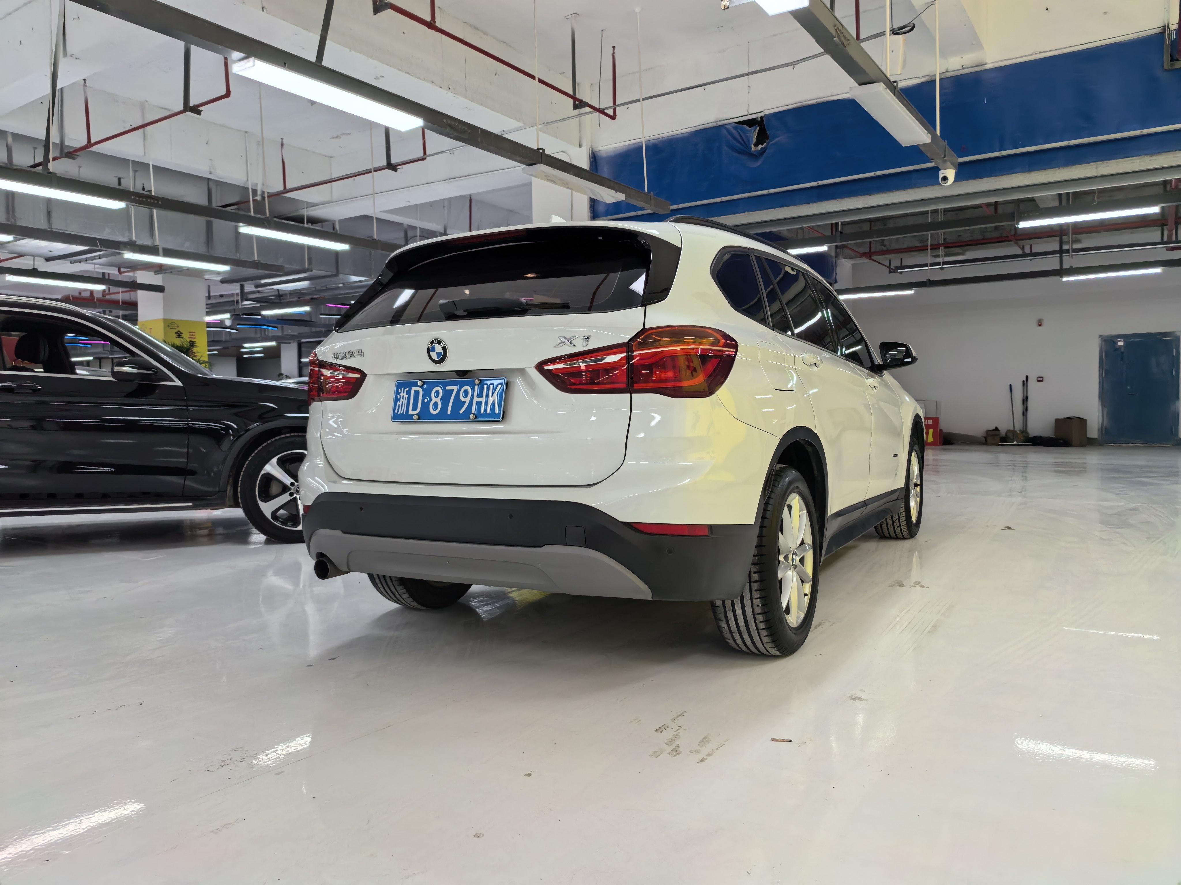 BMW X1 2016 thumb 4
