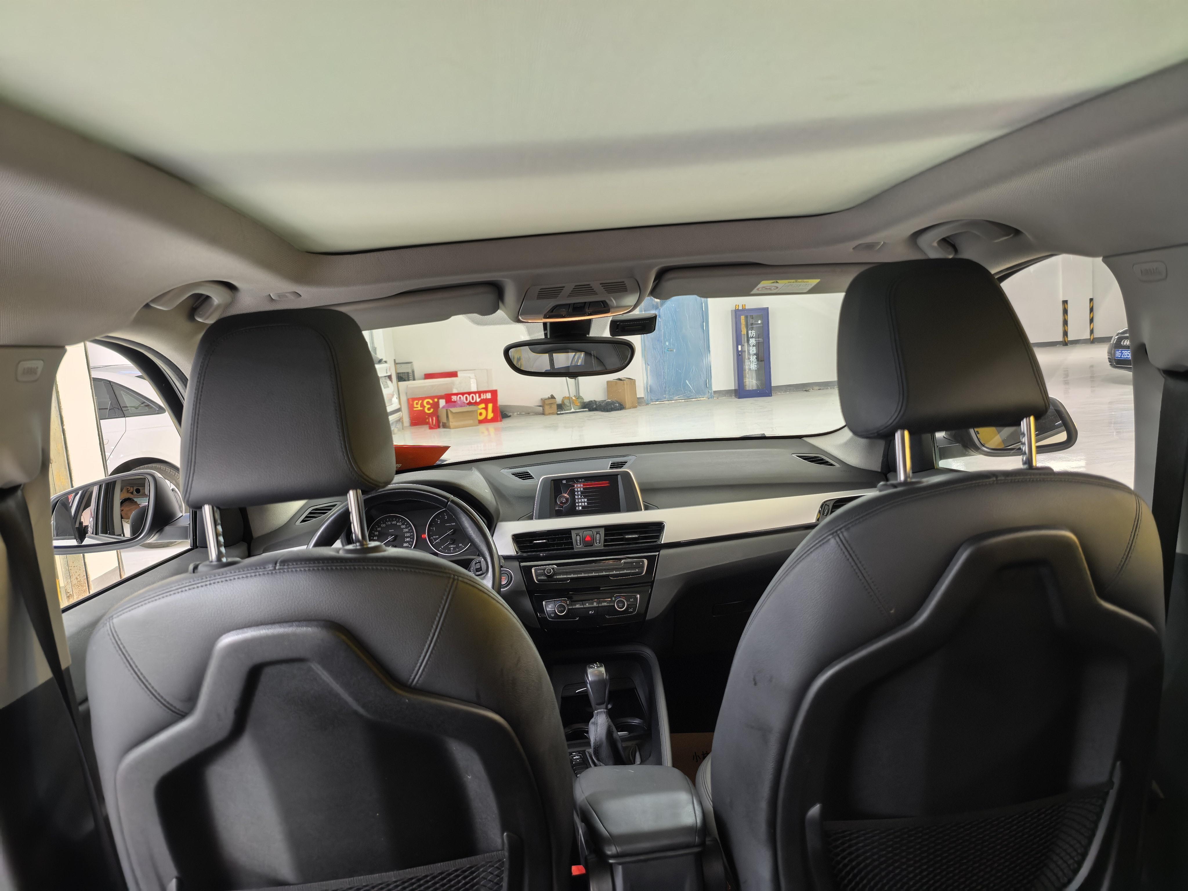 BMW X1 2016 thumb 5
