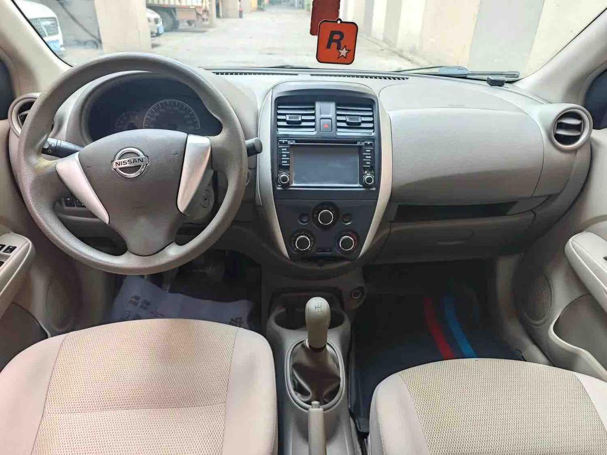 Nissan Sunny 2015 thumb 5