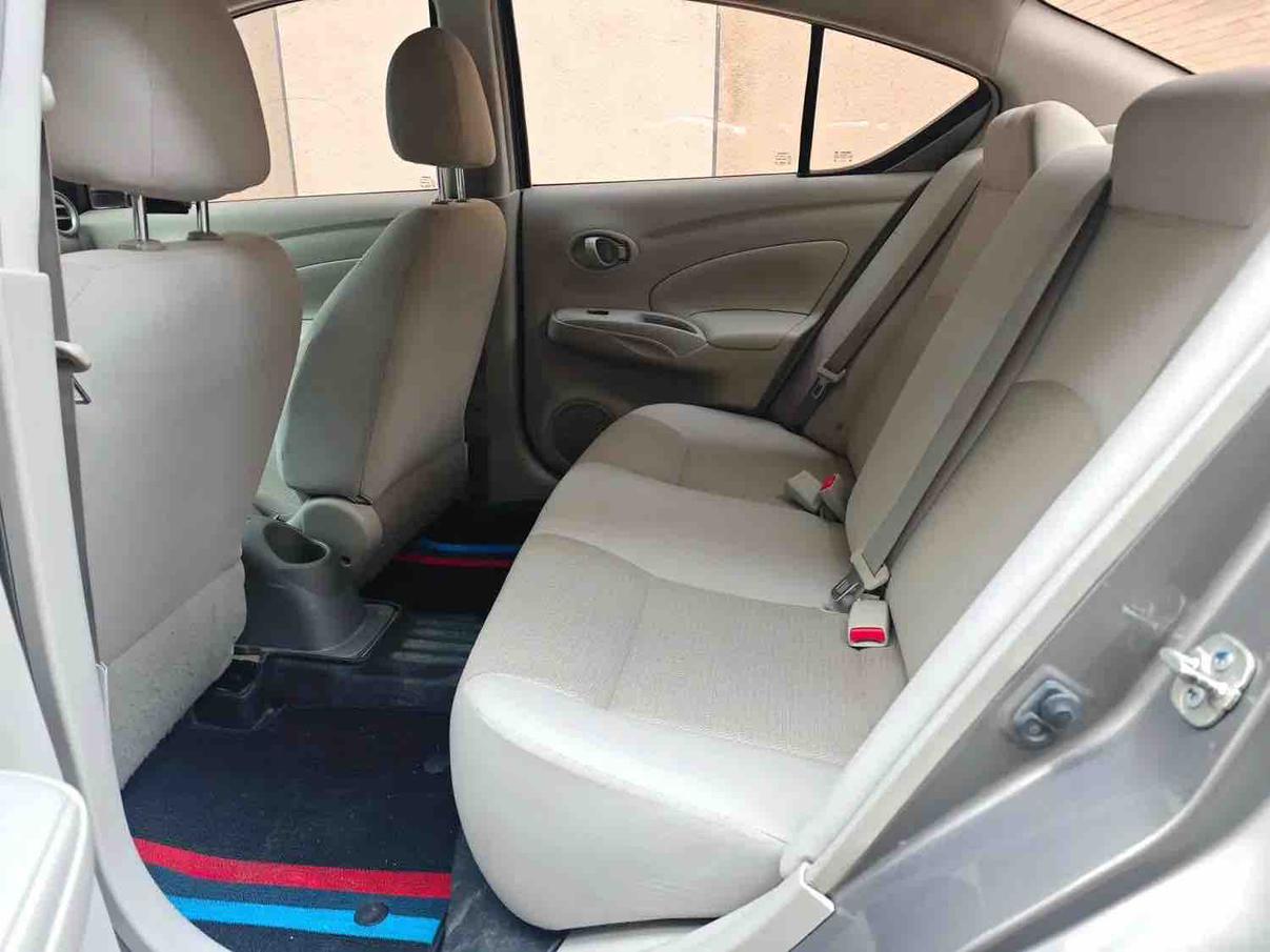 Nissan Sunny 2015 thumb 7
