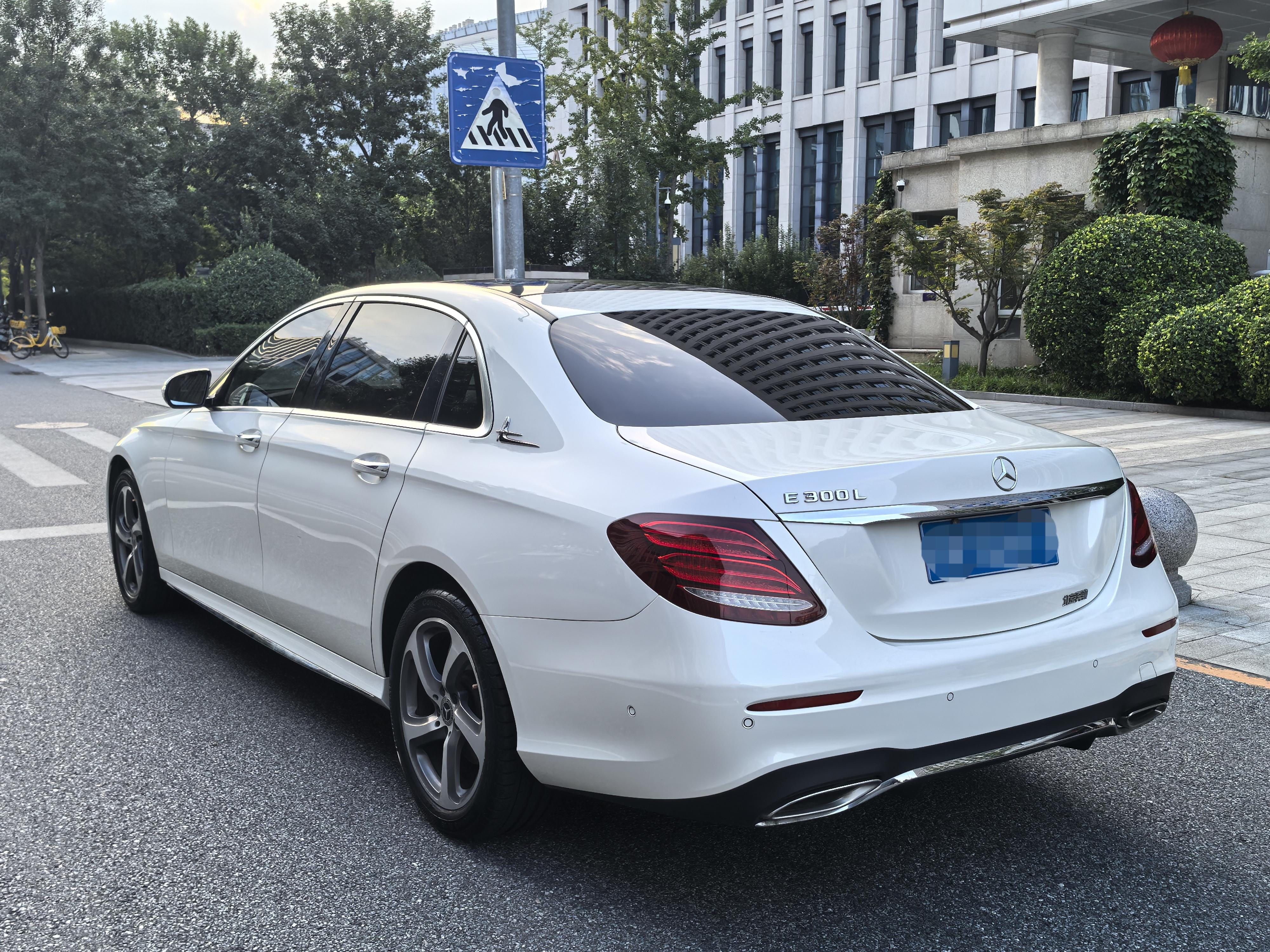 Mercedes-Benz E-Класс 2018 thumb 2