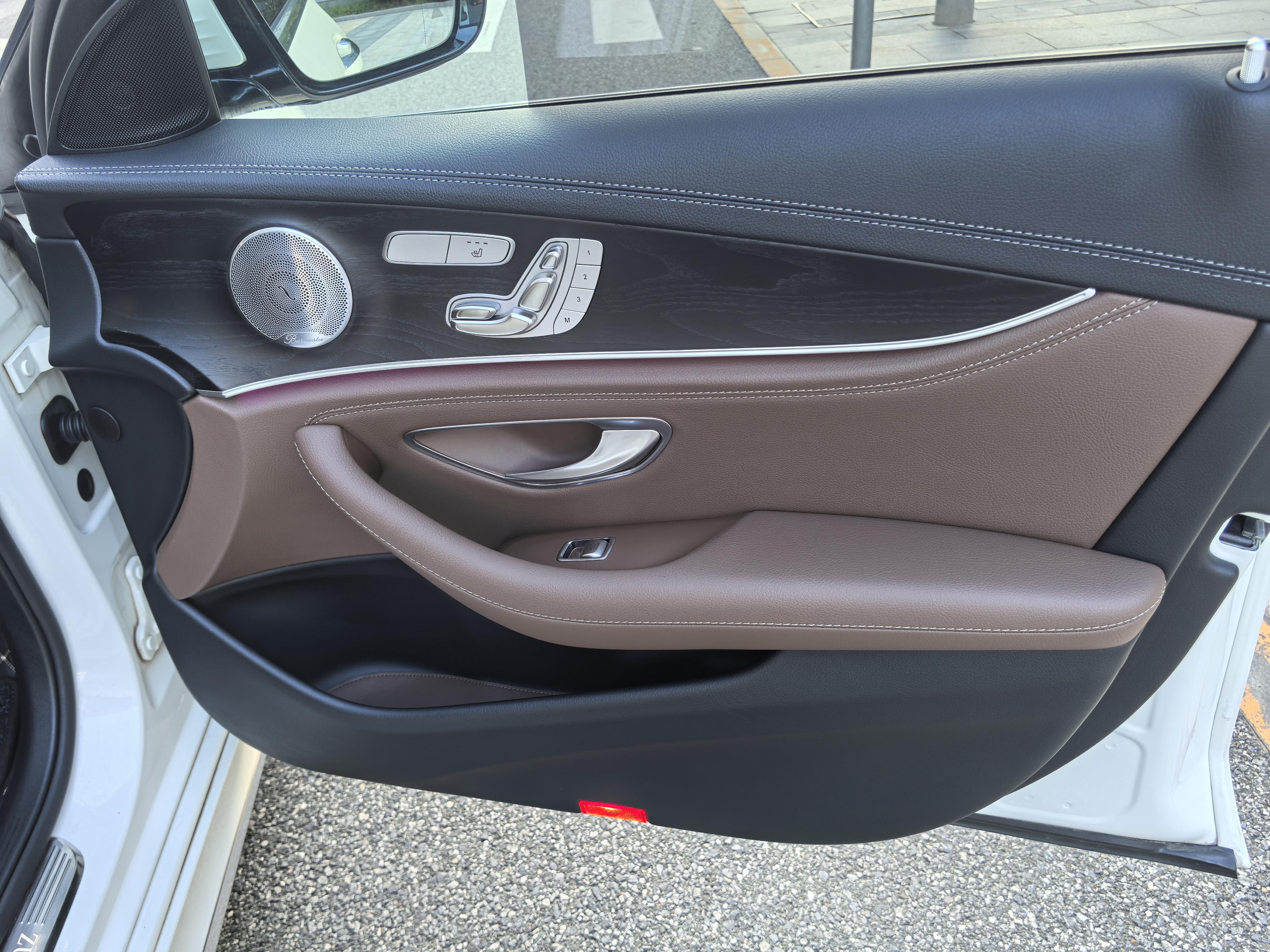 Mercedes-Benz E-Класс 2018 thumb 10