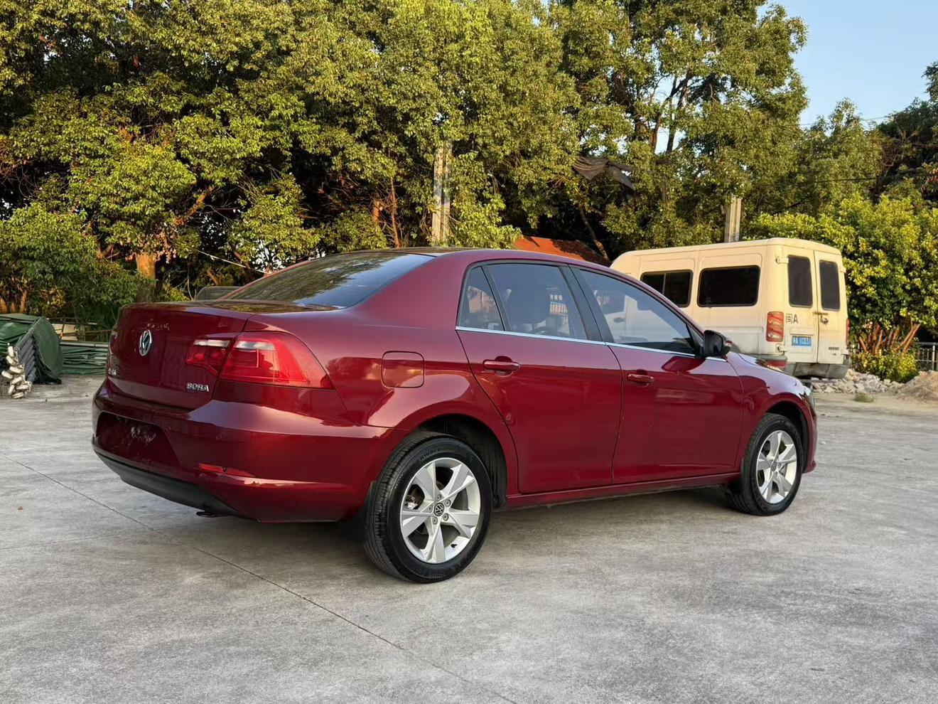 Volkswagen Bora 2014 thumb 12