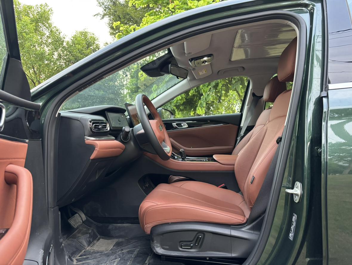 Geely Emgrand 2026 thumb 8