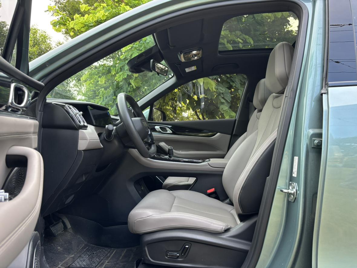 Geely Boyue L 2025 thumb 7