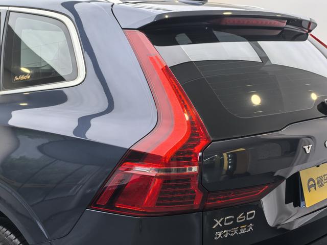 Volvo XC60 2019 thumb 11