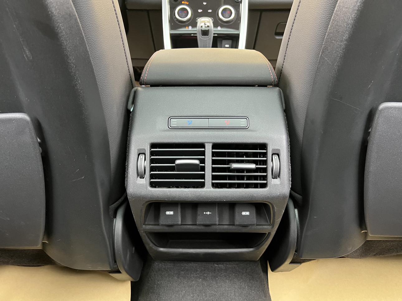 Land Rover Discovery Sport 2020 thumb 11
