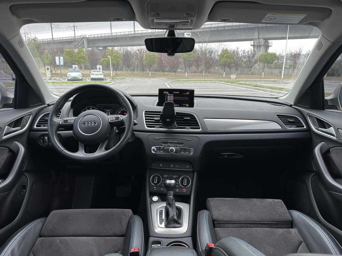 Audi Q3 2018 thumb 5