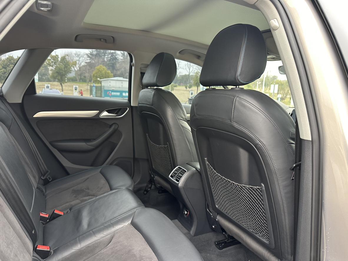 Audi Q3 2018 thumb 11