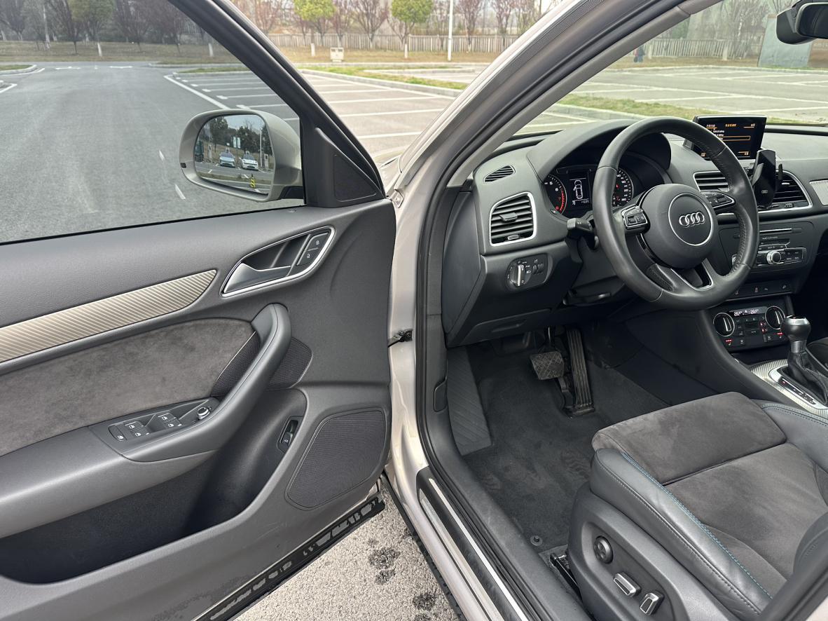 Audi Q3 2018 thumb 12