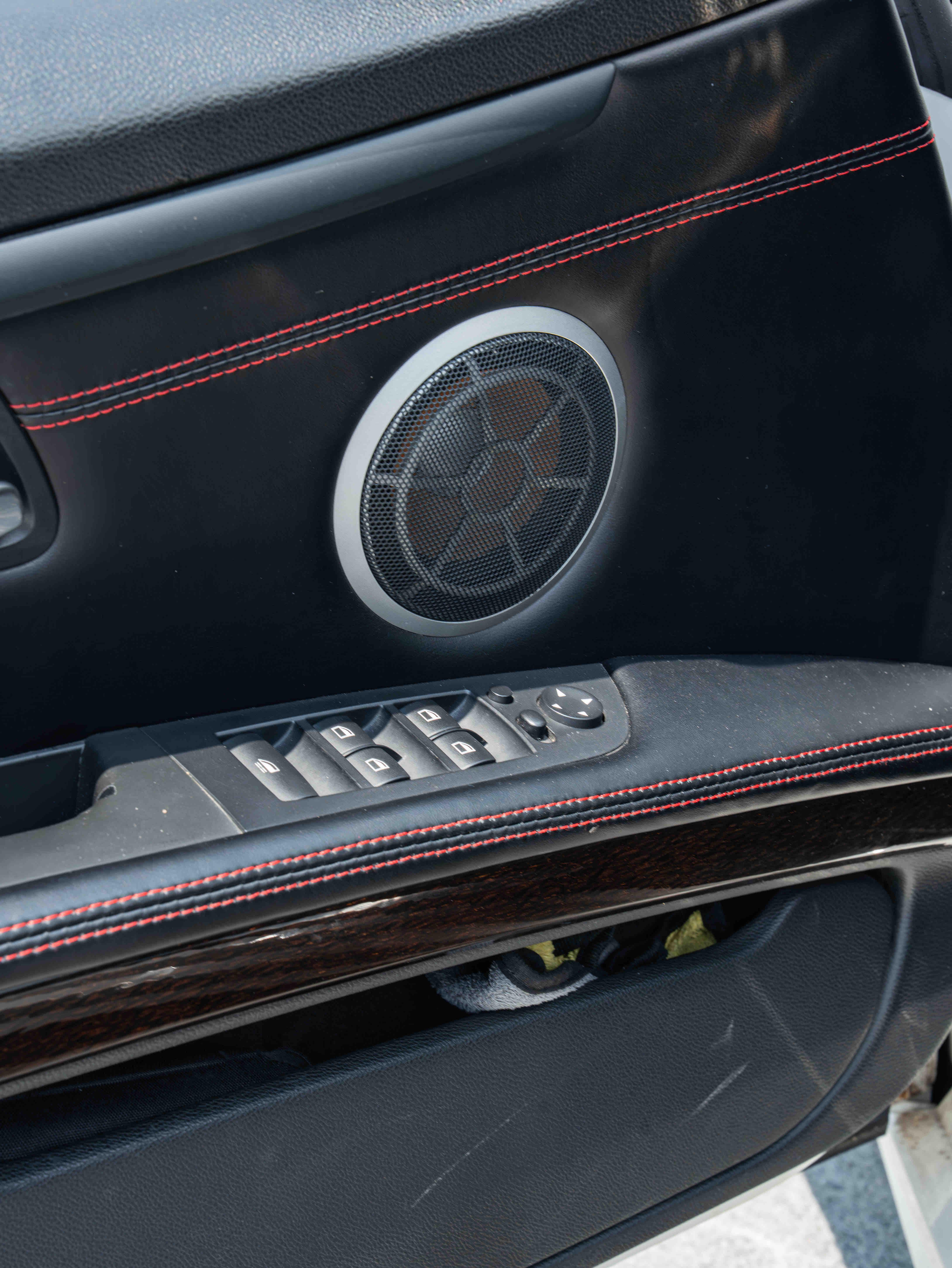 BMW M3 2013 thumb 10