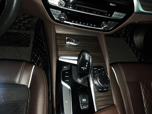 BMW 5 серии 2019 thumb 7