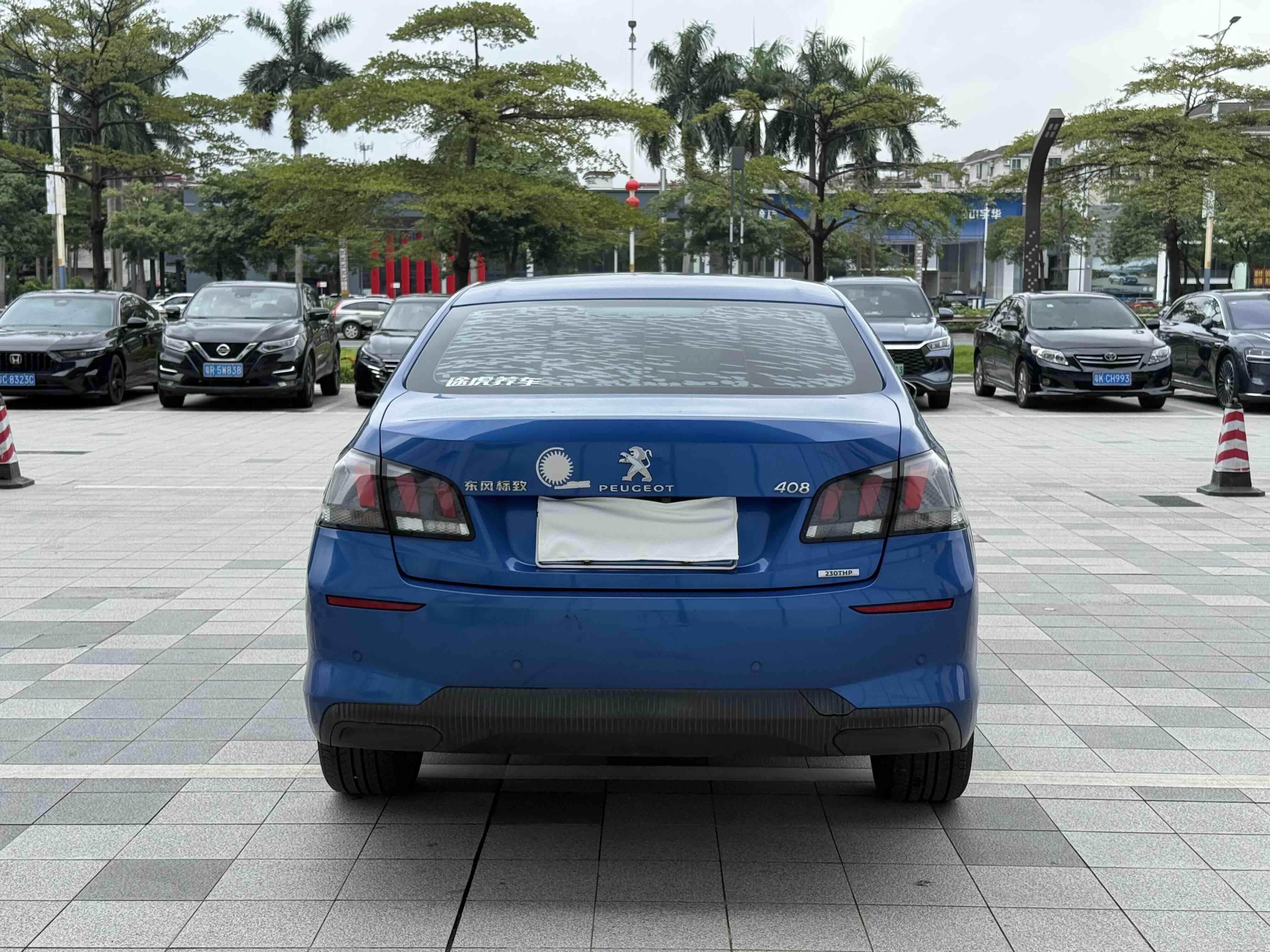 Peugeot 408 2019 thumb 2