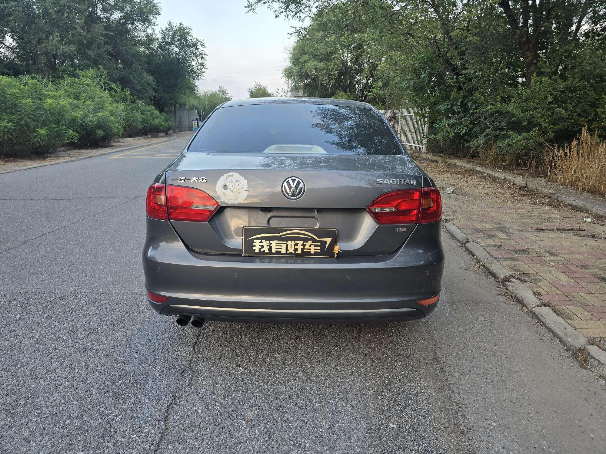 Volkswagen Sagitar 2012 thumb 4