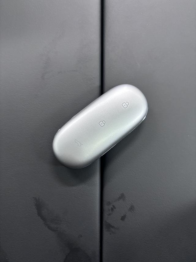 Lixiang (Li Auto) L9 2024 thumb 9