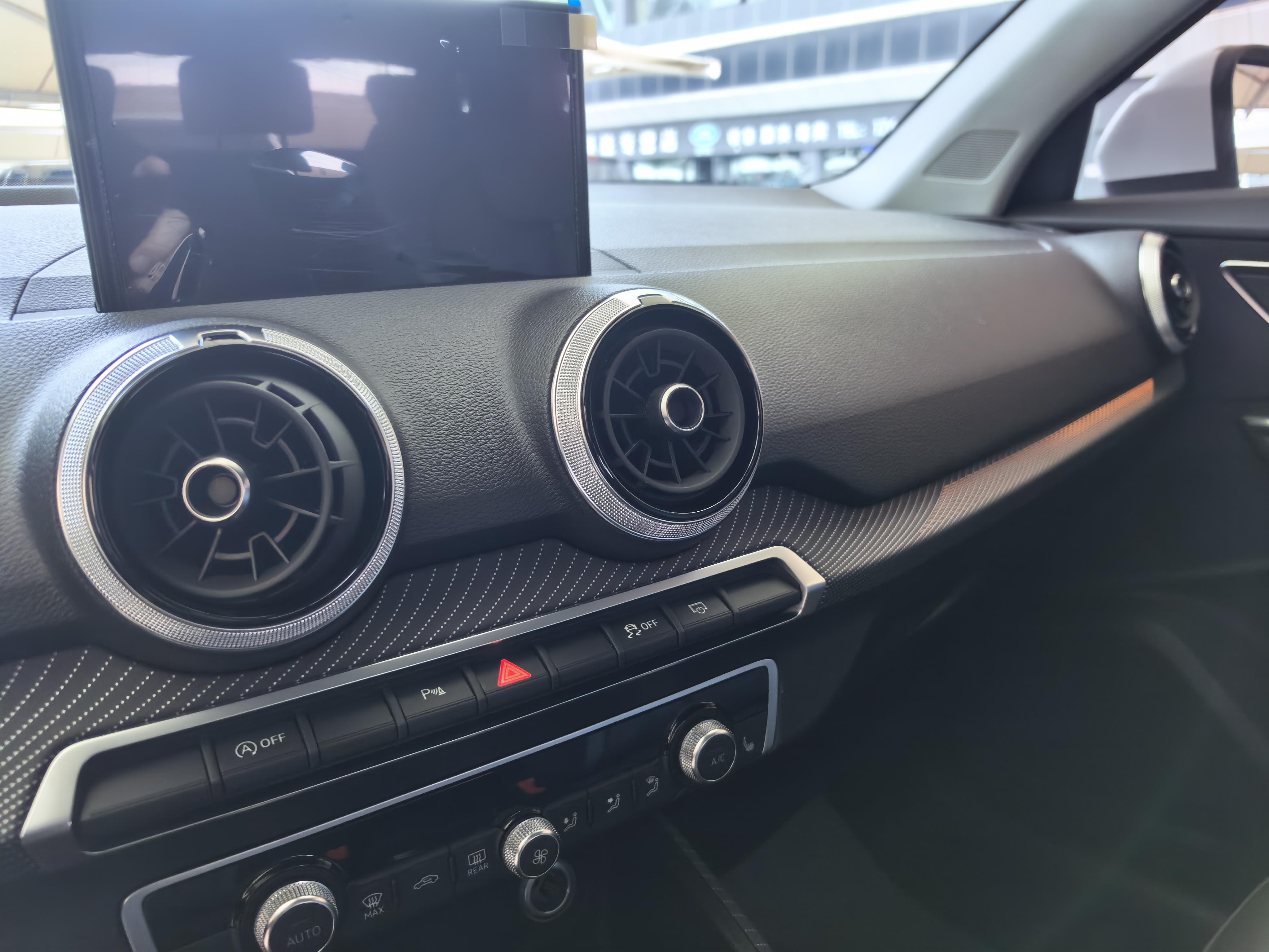 Audi Q2 2022 thumb 10
