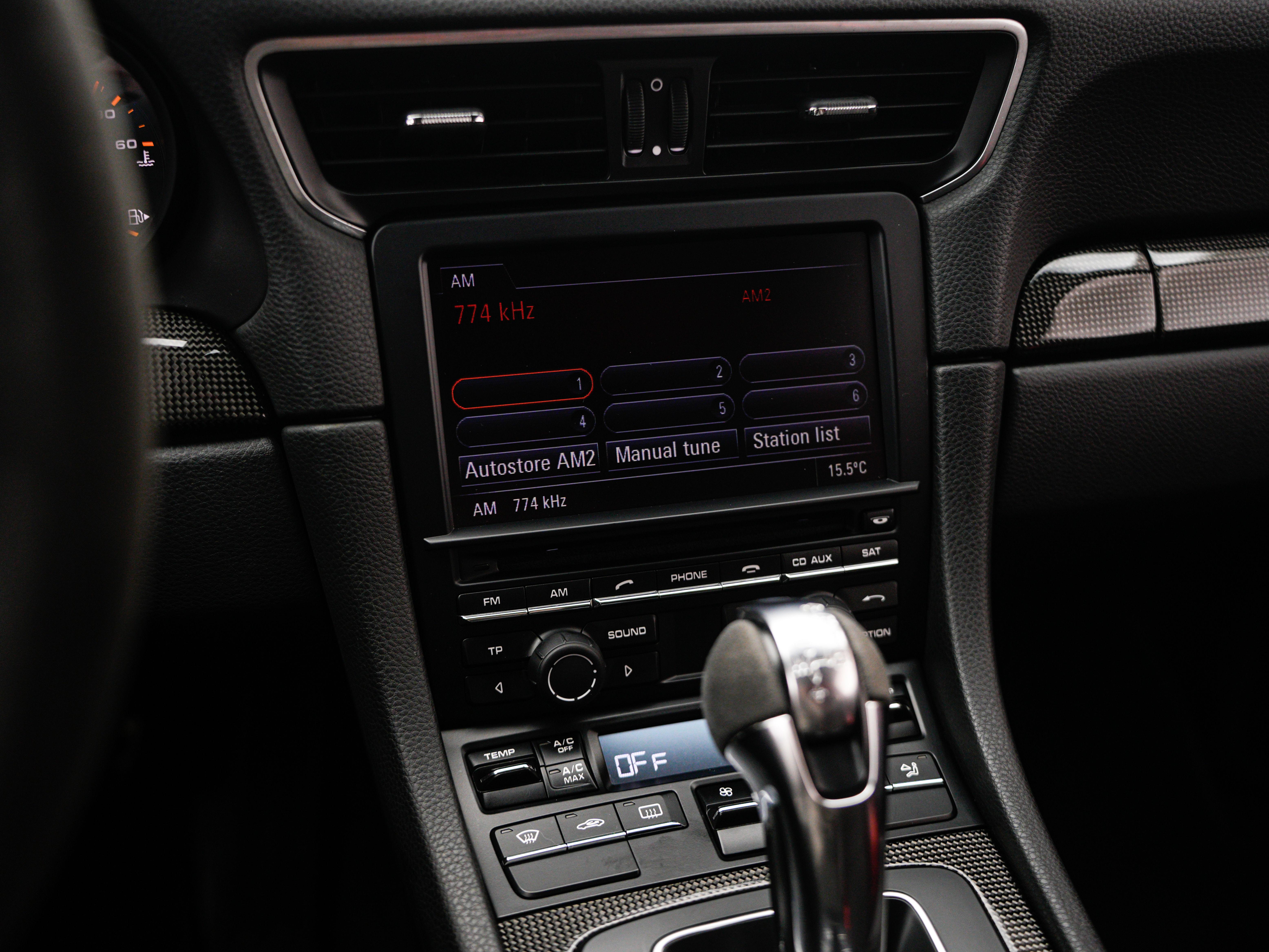 Porsche 911 2015 thumb 10