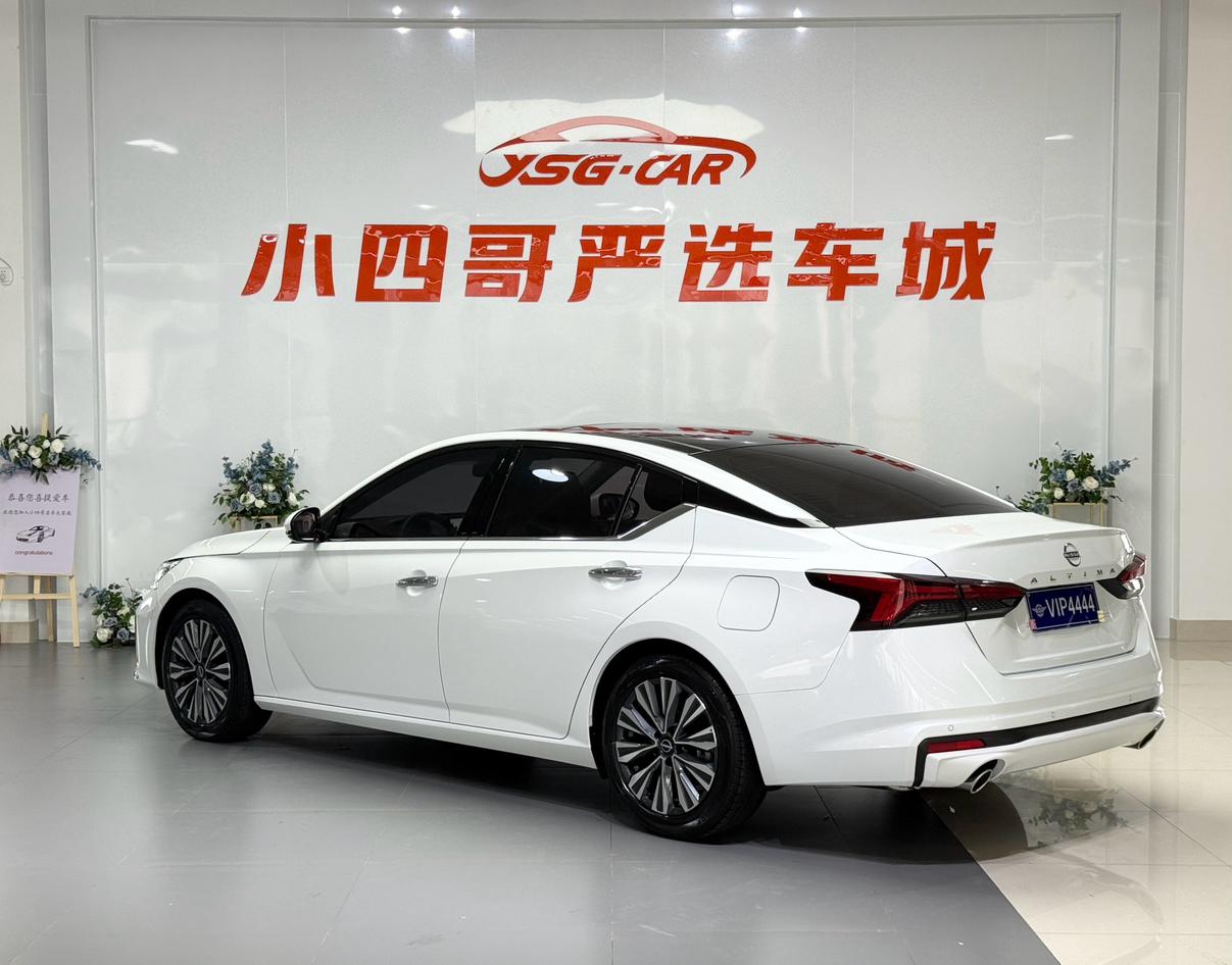 Nissan Altima 2022 thumb 3
