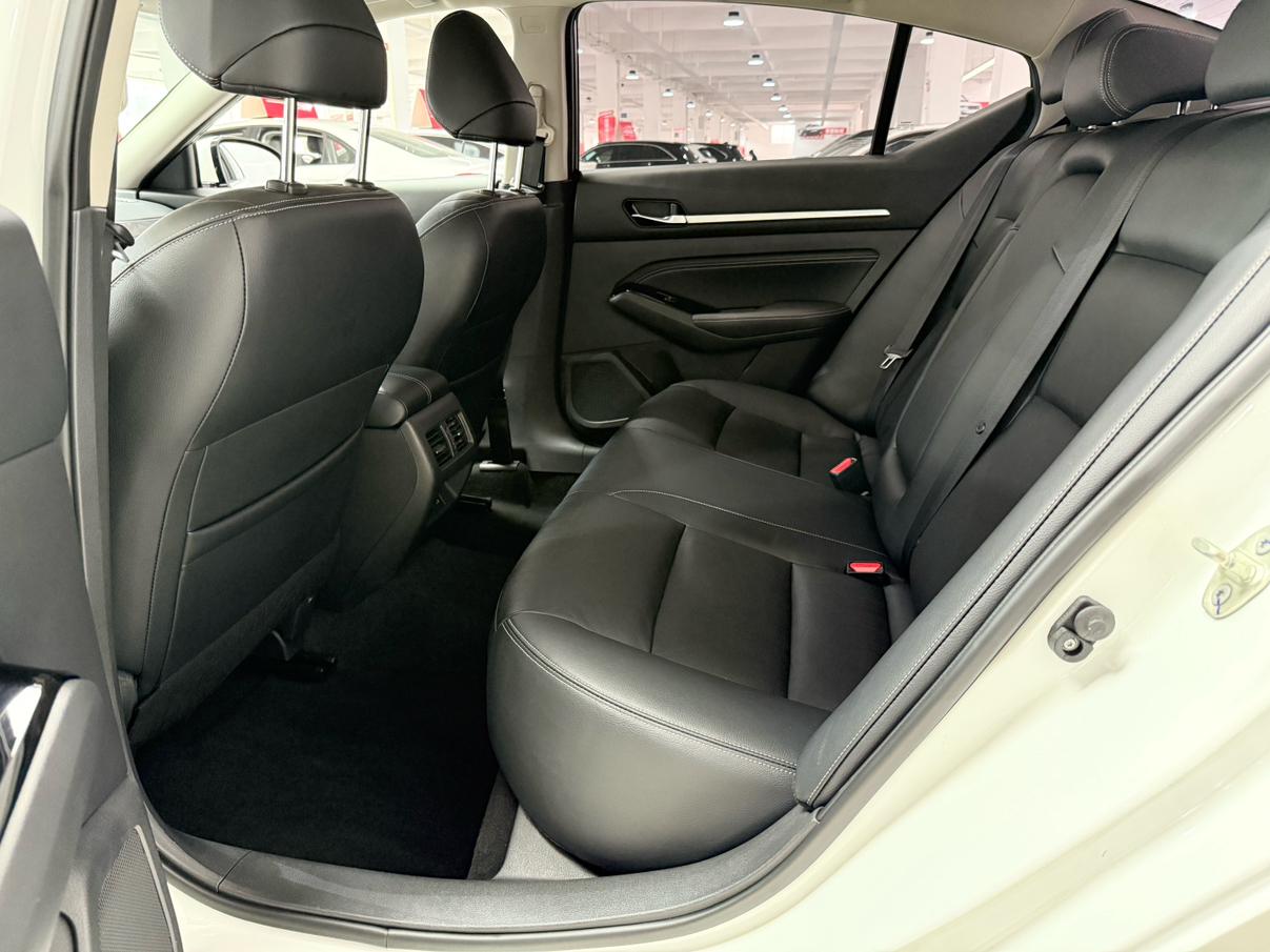 Nissan Altima 2022 thumb 11
