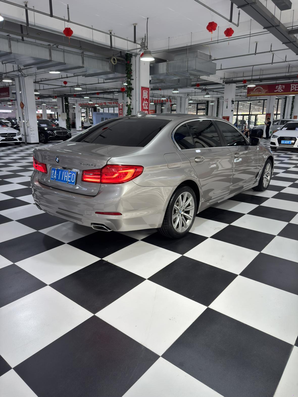 BMW 5 серии 2018 thumb 7