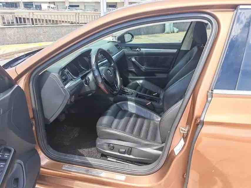 Volkswagen Lamando 2015 thumb 6