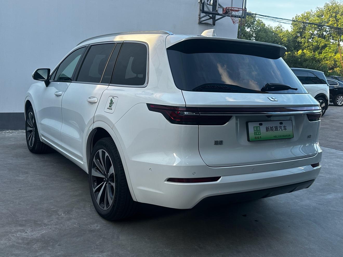 Lixiang (Li Auto) One 2021 thumb 2