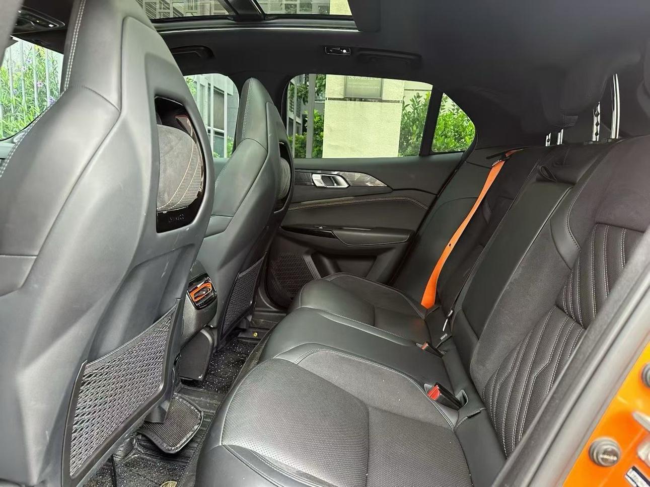Lynk & Co 02 Hatchback 2022 thumb 8