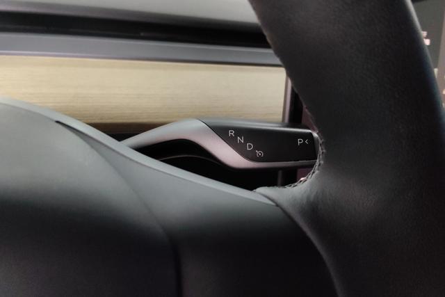 Tesla Model Y 2022 thumb 12
