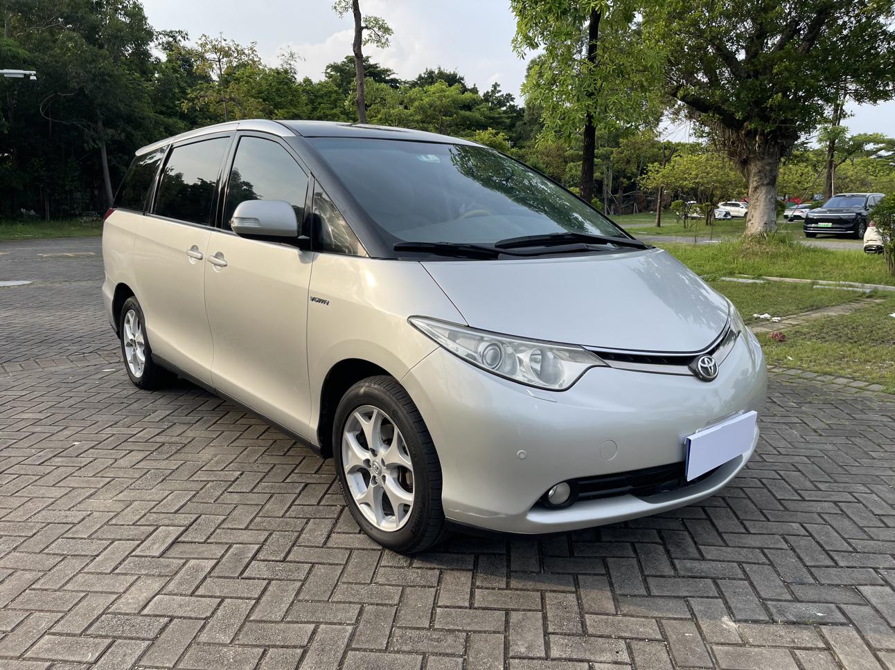 Toyota Previa 2007 thumb 12