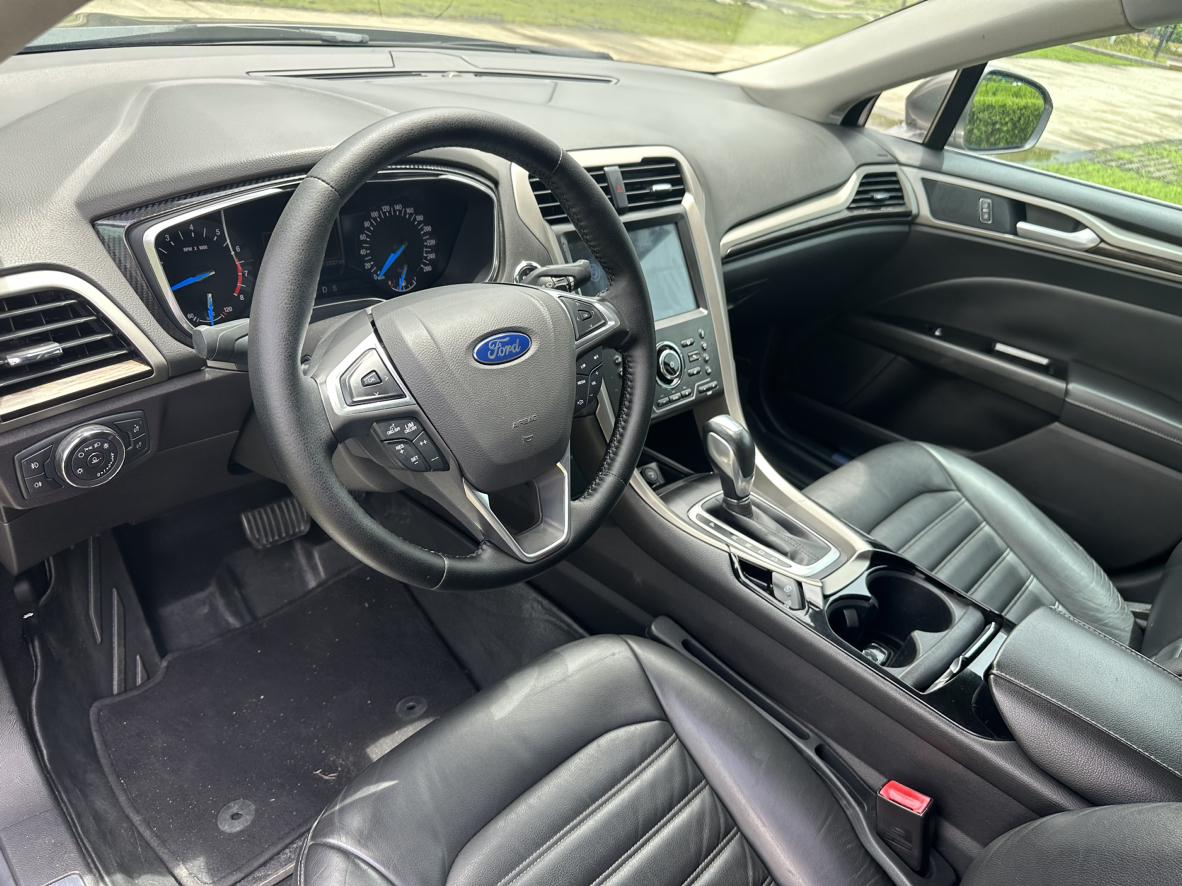 Ford Mondeo 2013 thumb 9