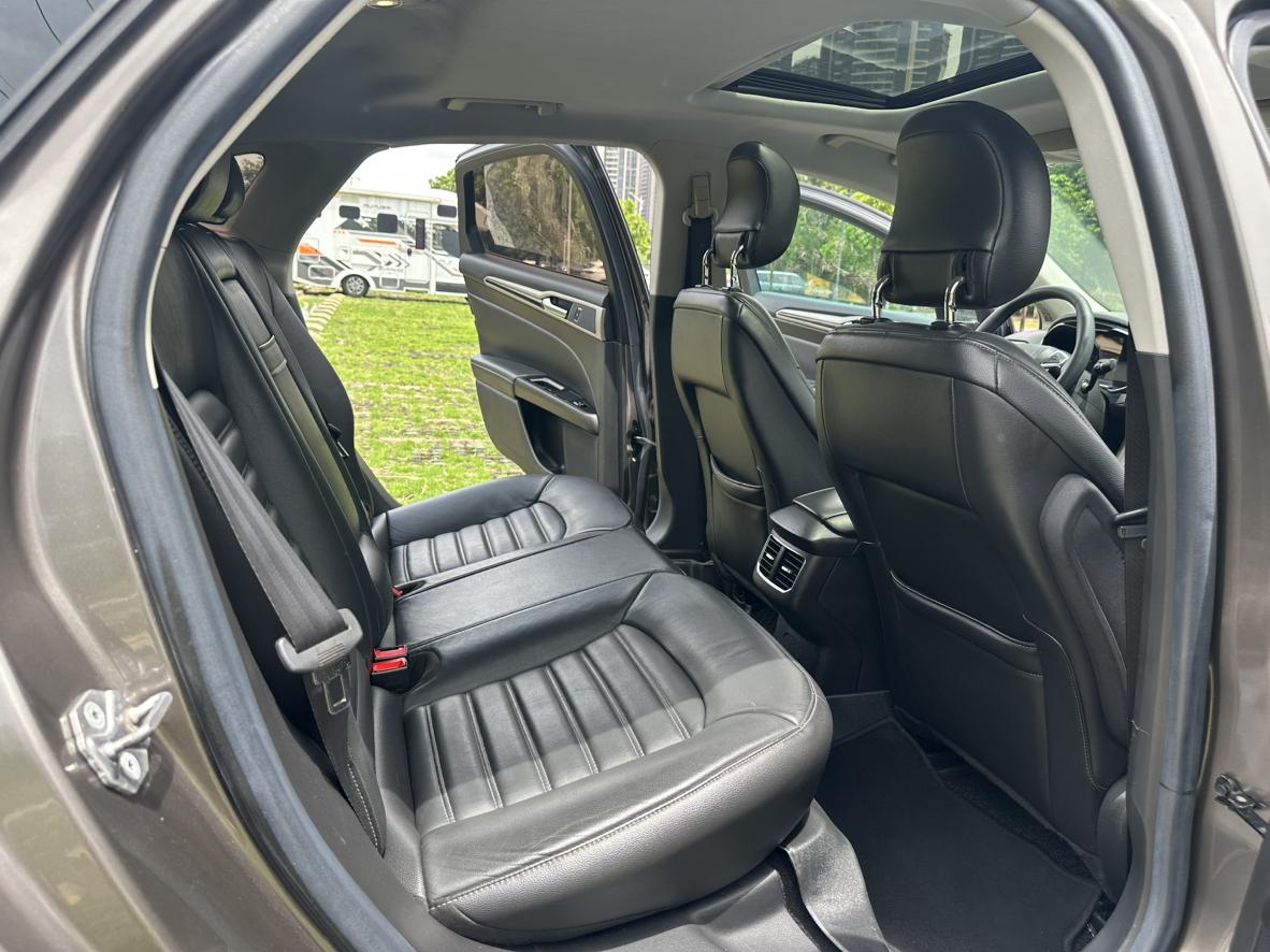 Ford Mondeo 2013 thumb 12