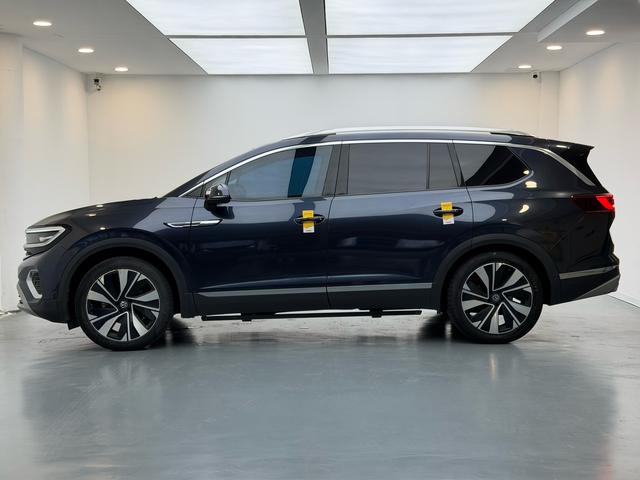 Volkswagen Lamando 2021 thumb 2