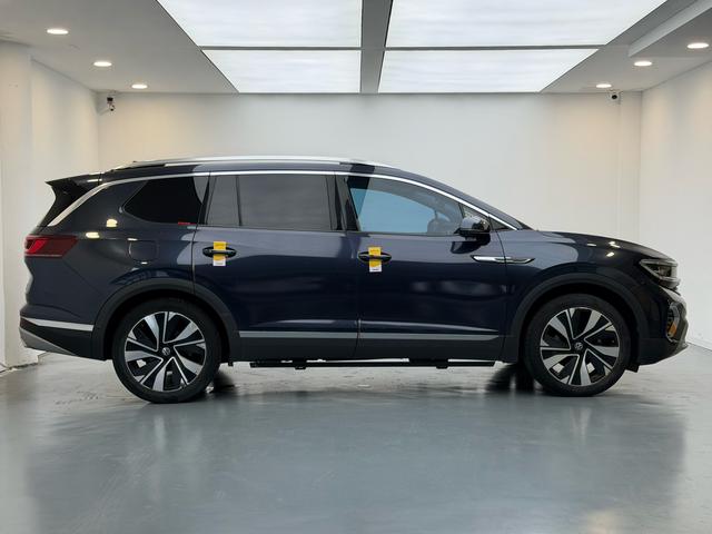 Volkswagen Lamando 2021 thumb 6