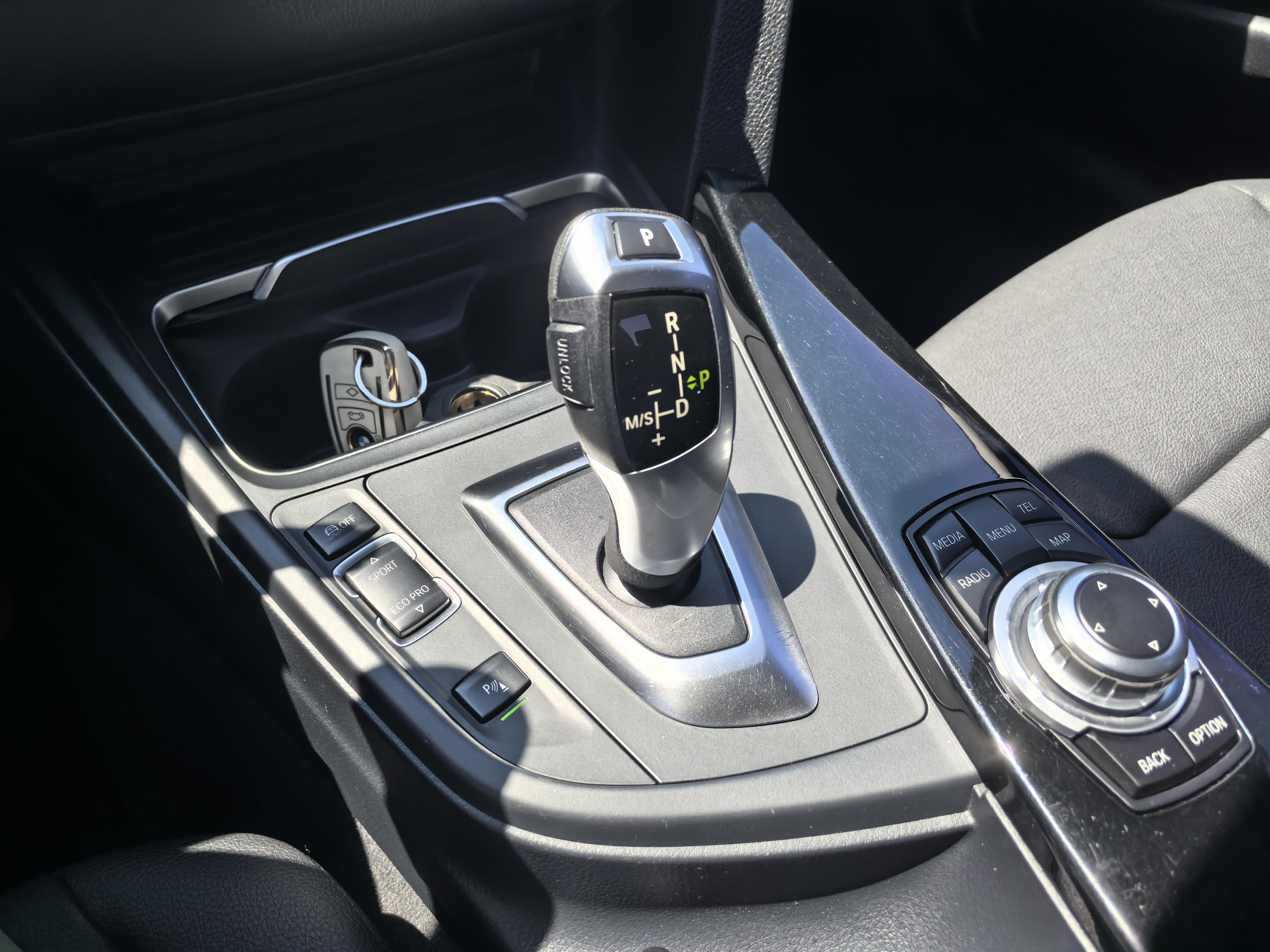 BMW 3 серии 2016 thumb 10