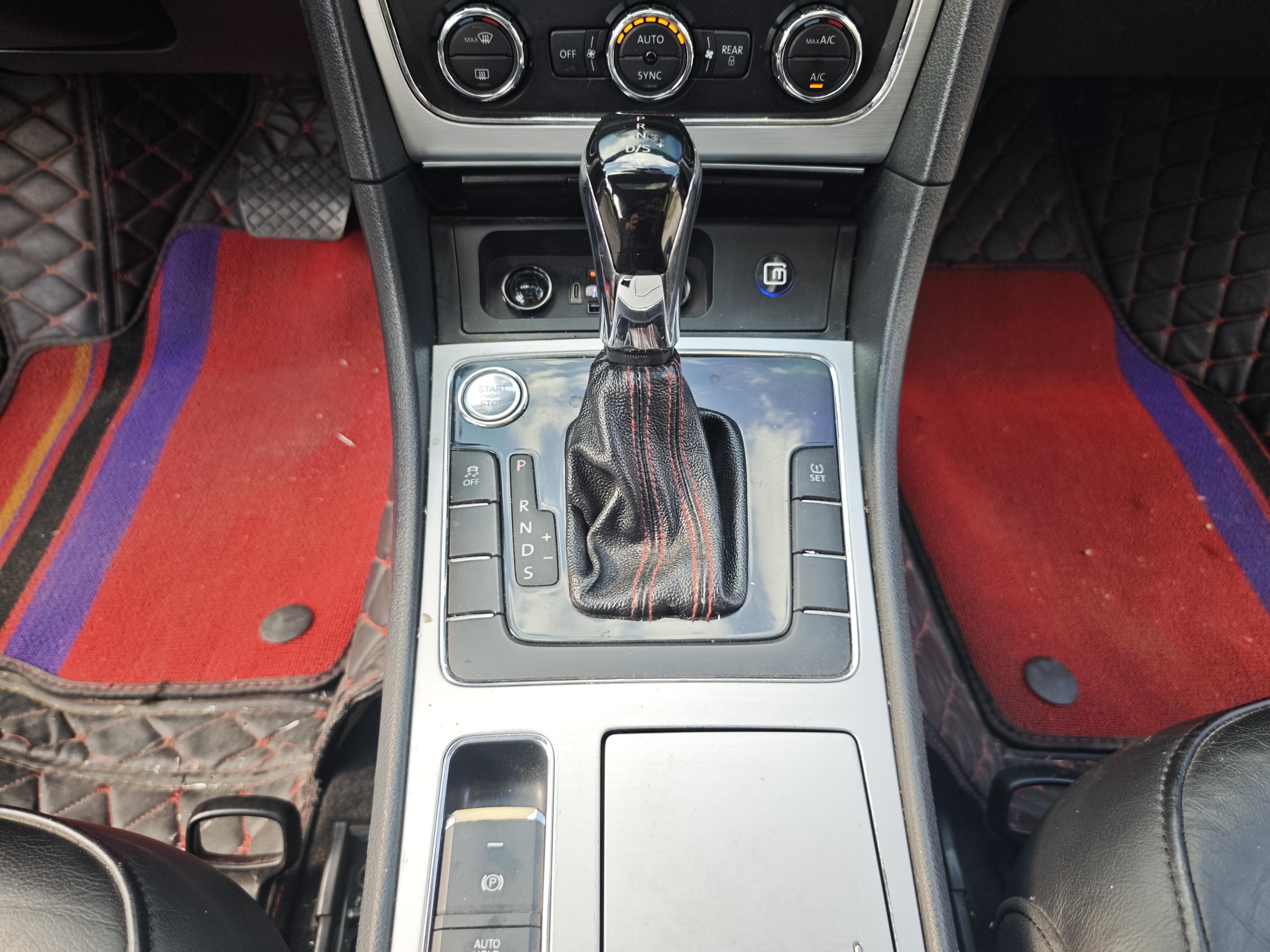 Volkswagen Passat (North America and China) 2014 thumb 12