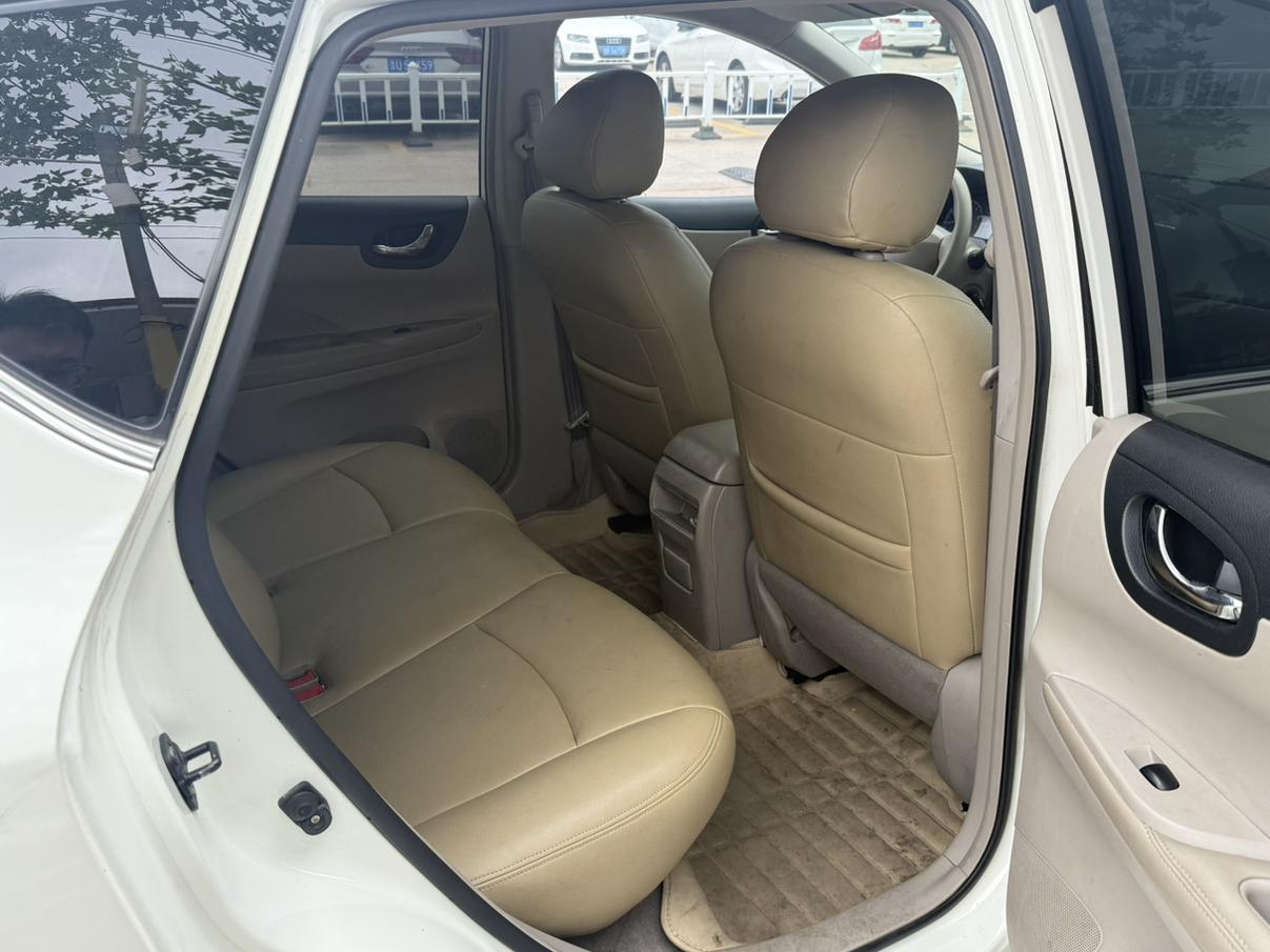 Nissan Tiida 2011 thumb 7