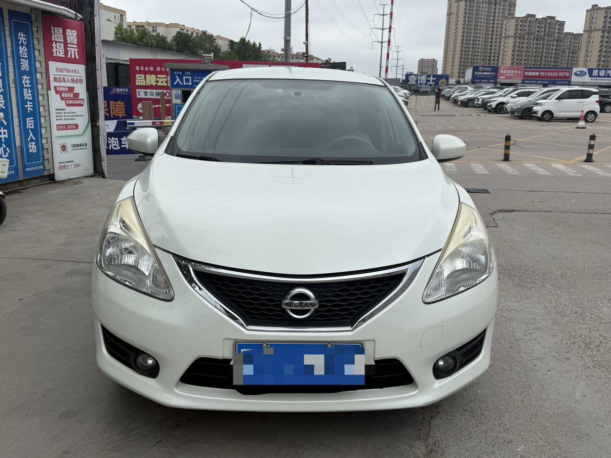 Nissan Tiida 2011 thumb 9