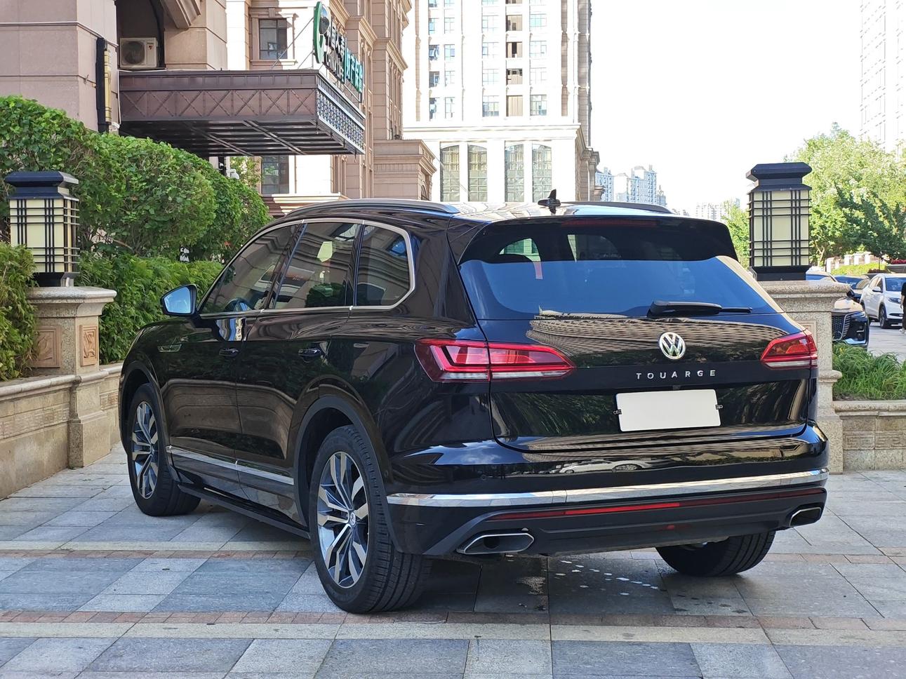 Volkswagen Touareg 2019 thumb 2
