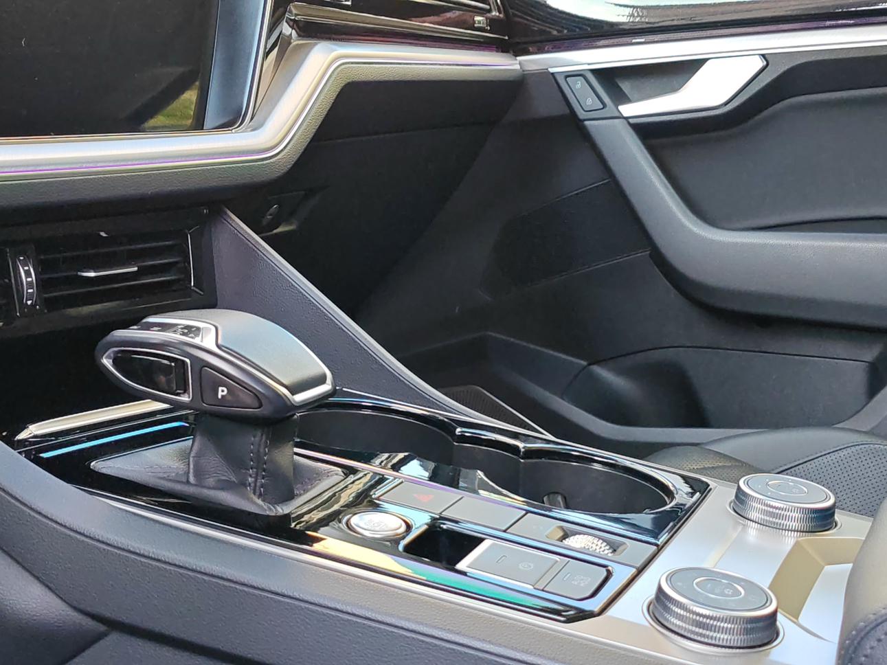 Volkswagen Touareg 2019 thumb 7