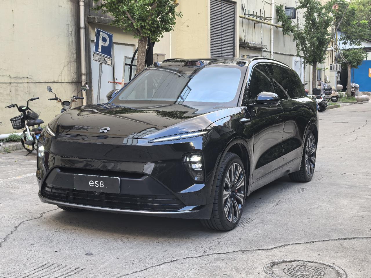 Nio ES8 2023 thumb 9