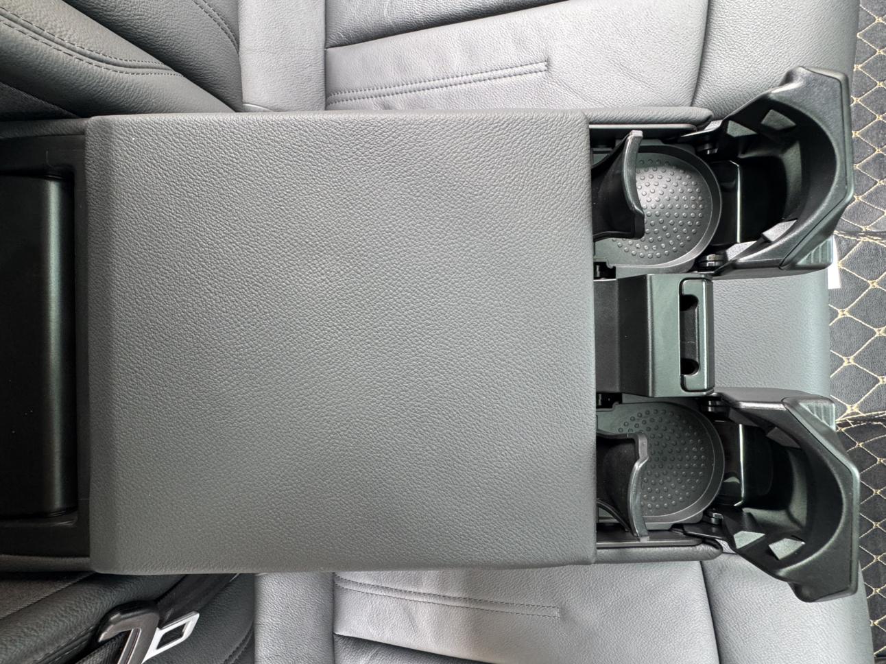 Audi A4 2019 thumb 7