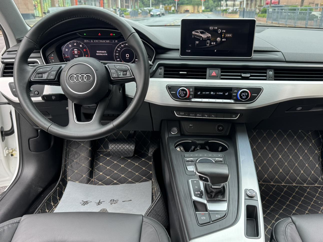 Audi A4 2019 thumb 9